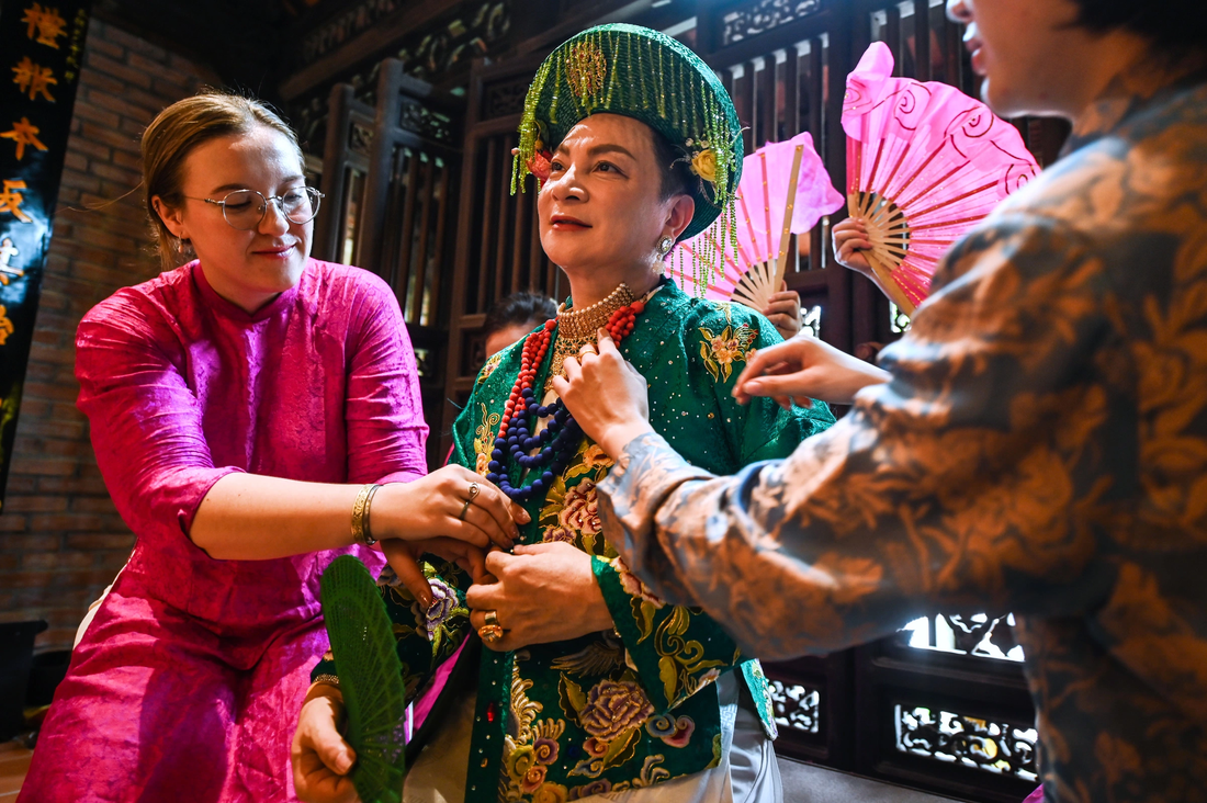 When American Visitors Embrace the Sacred Art of 'Hau Dong' (Mother Goddess Worship Ritual)