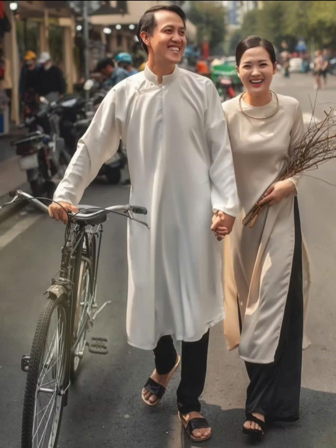 Handmade Vietnamese Wooden Clogs – Traditional Sandals for Ao Dai (Vietnam's National Costume)