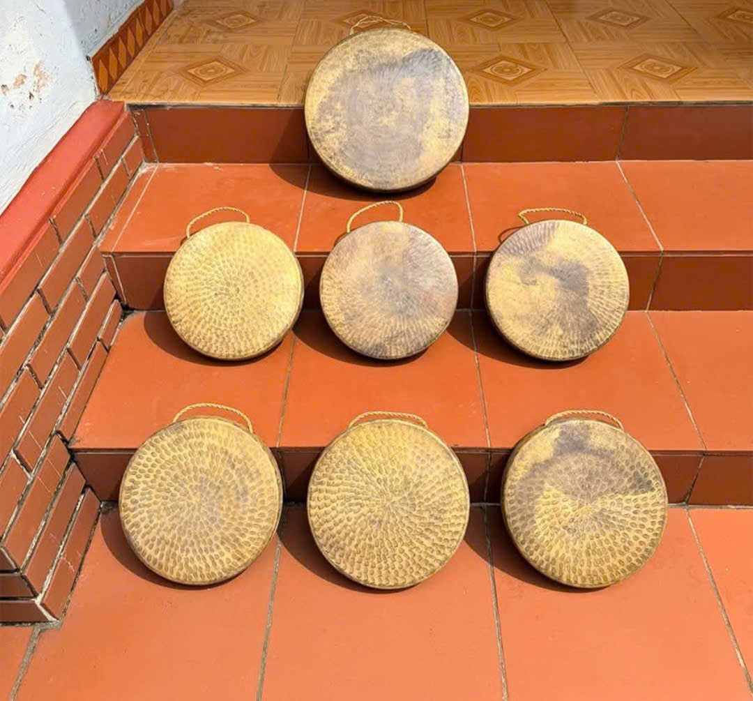 Combo of 3 Sets of Vietnamese Traditional Musical Instruments: Bass Drum (Trong De), Metal Gong (Thanh La), and Small Gongs (Tiu & Canh)