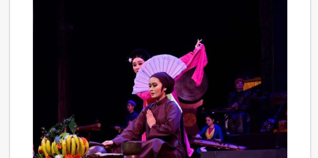Phach Tre (Vietnamese Bamboo Clappers) & Canh (Traditional Vietnamese Small Brass Gong)