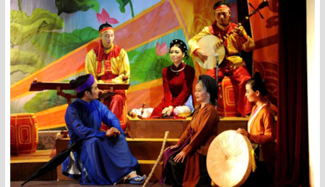 Phach Tre (Vietnamese Bamboo Clappers) & Canh (Traditional Vietnamese Small Brass Gong)