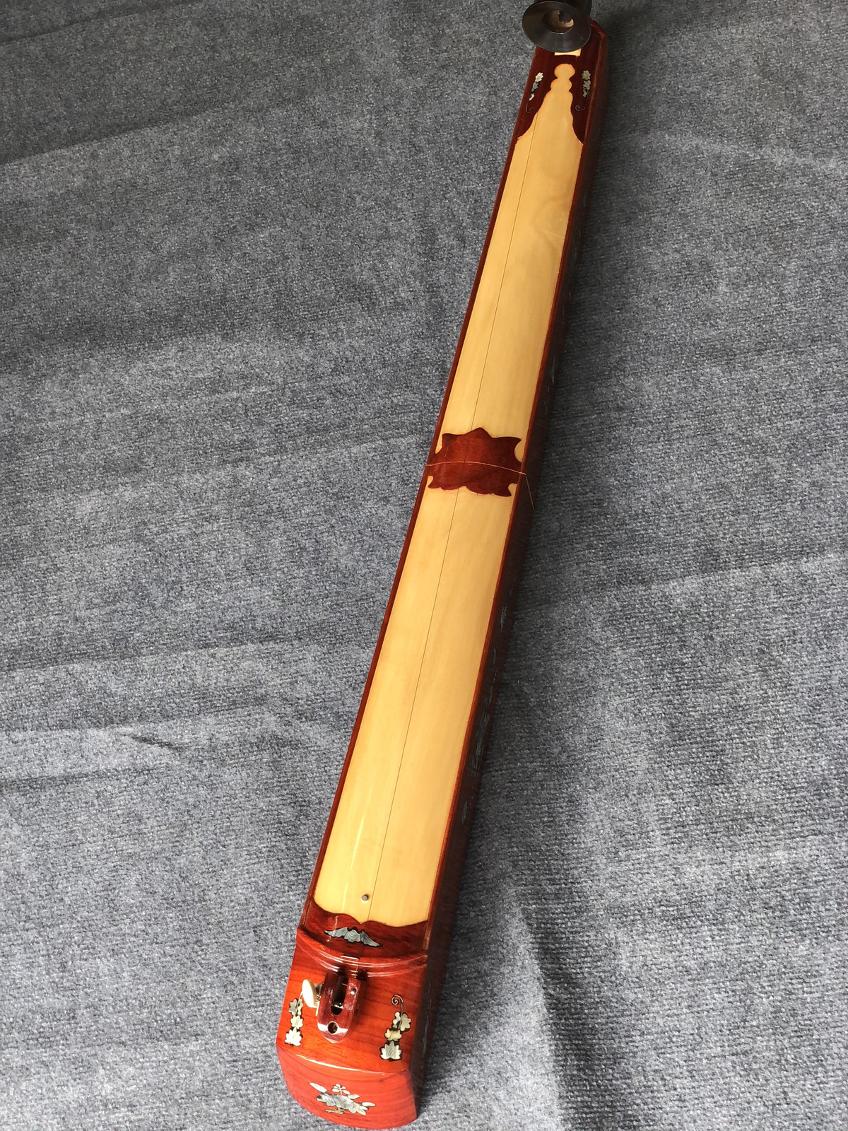 Vietnamese Dan Bau – The Story, Craft, Sound, and Cultural Heritage of Vietnam’s One-String Instrument