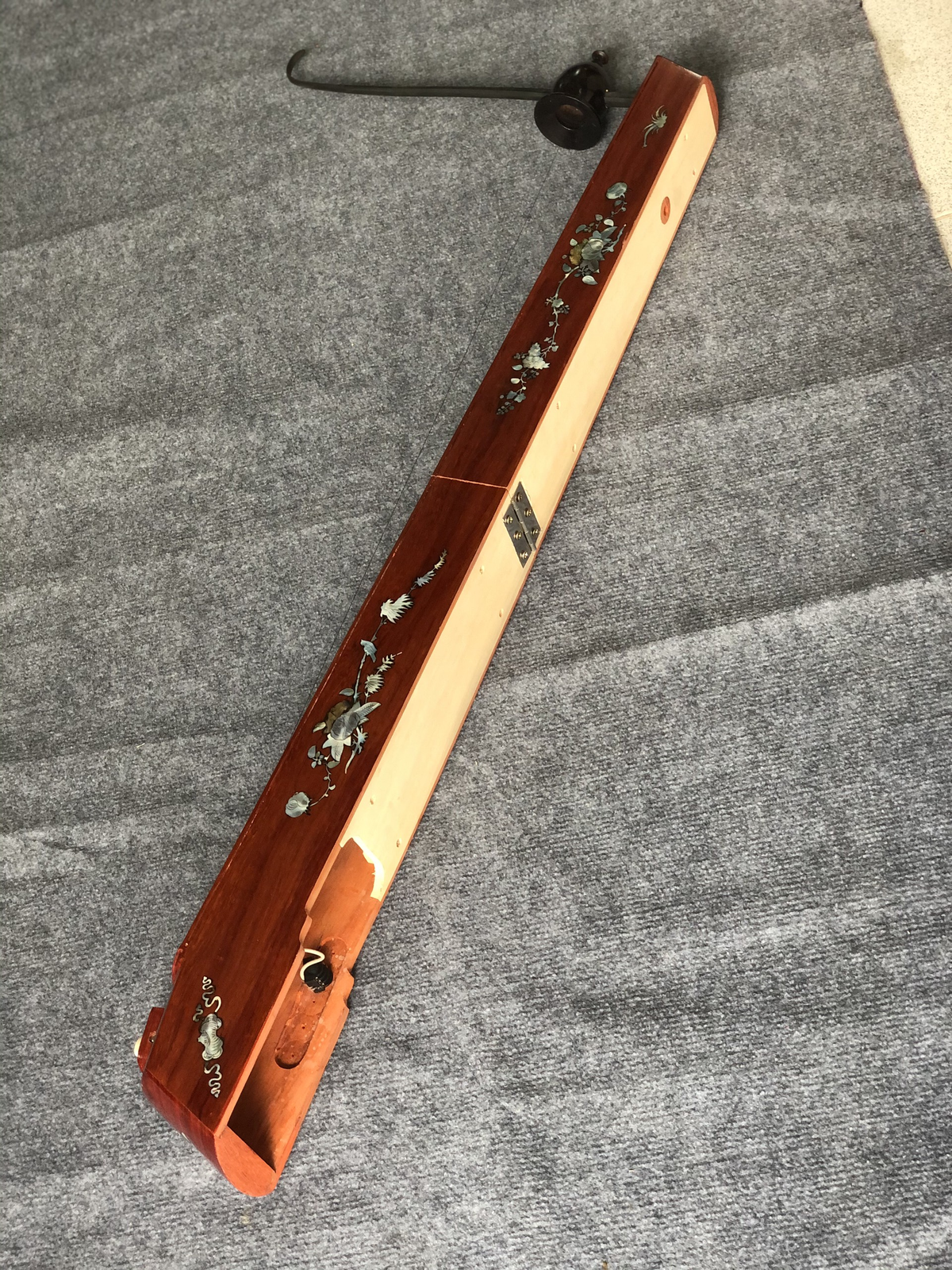 Vietnamese Dan Bau – The Story, Craft, Sound, and Cultural Heritage of Vietnam’s One-String Instrument