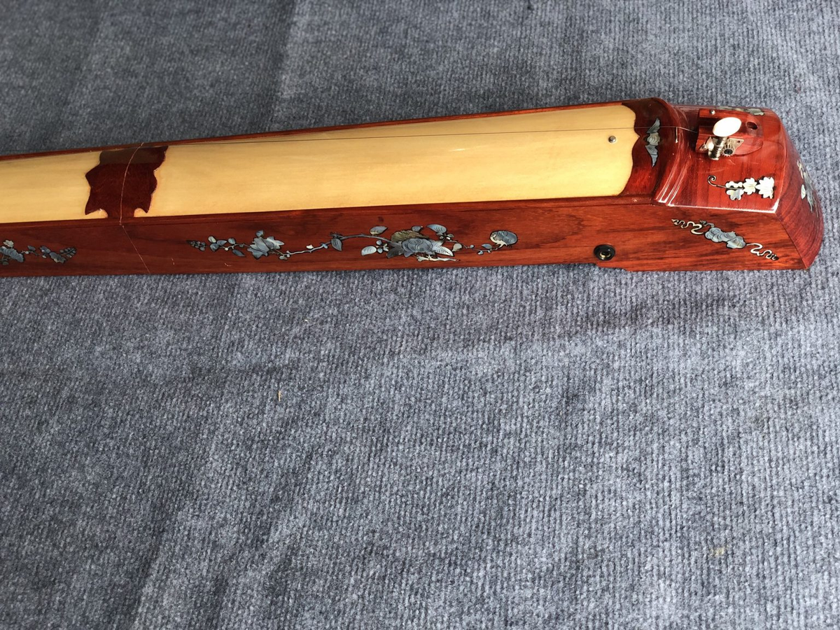 Vietnamese Dan Bau – The Story, Craft, Sound, and Cultural Heritage of Vietnam’s One-String Instrument