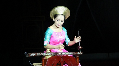 Vietnamese Dan Bau – The Story, Craft, Sound, and Cultural Heritage of Vietnam’s One-String Instrument