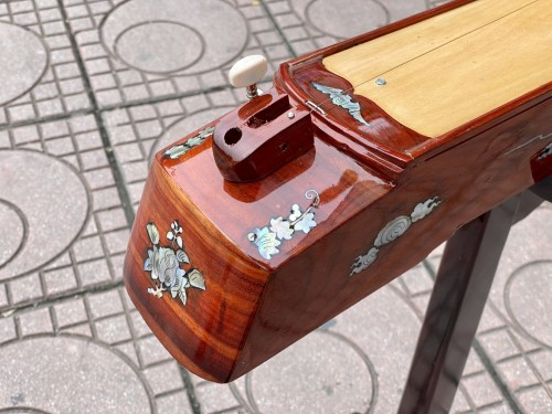 Vietnamese Dan Bau – The Story, Craft, Sound, and Cultural Heritage of Vietnam’s One-String Instrument