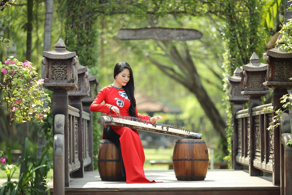 Dan Tranh (Vietnamese Zither) – The Soul of Vietnamese Folk Music