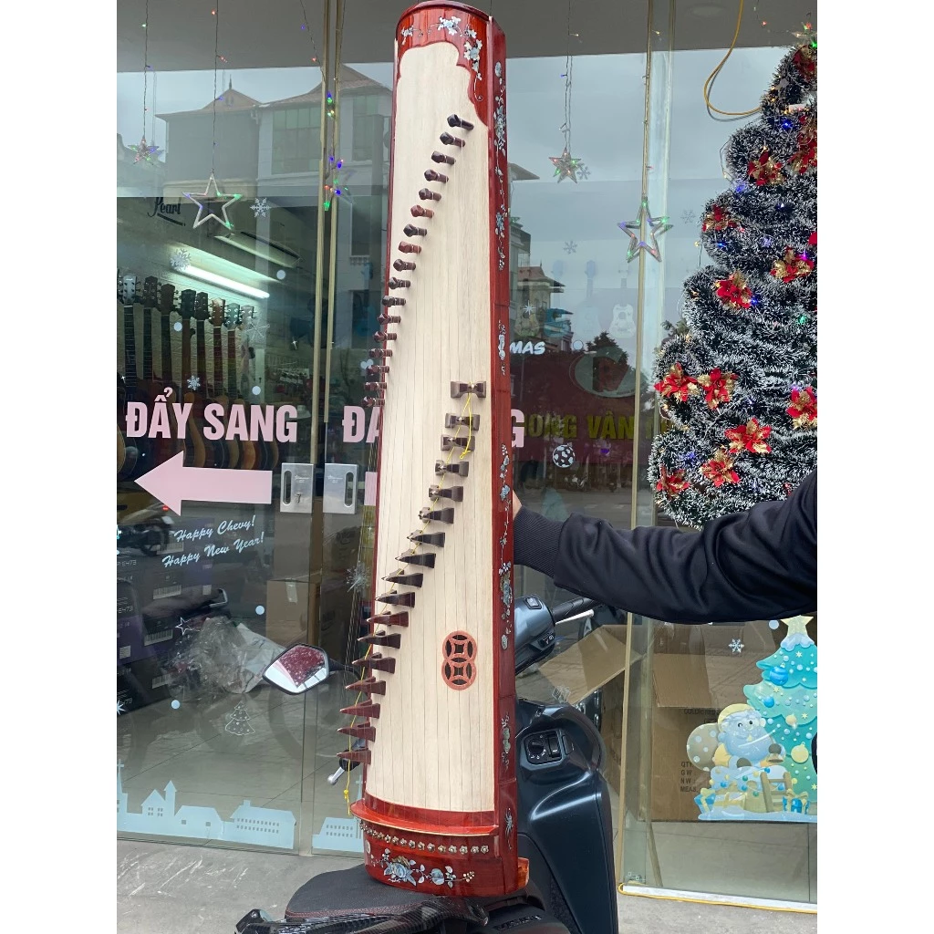 Dan Tranh (Vietnamese Zither) – The Soul of Vietnamese Folk Music