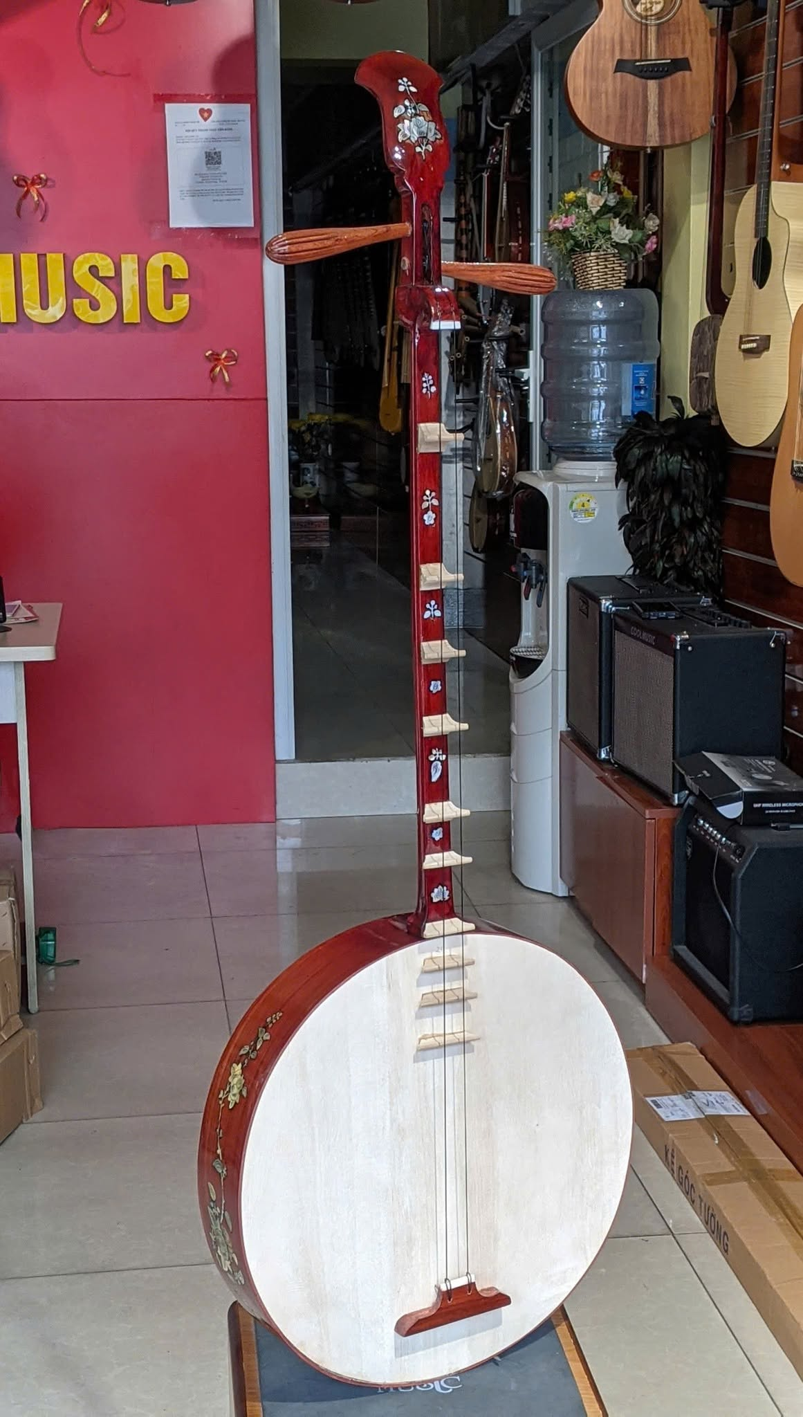 Dan Nguyet (Vietnamese Moon-Shaped Lute): The Story, Sound, Craftsmanship & Cultural Heritage of Vietnam.