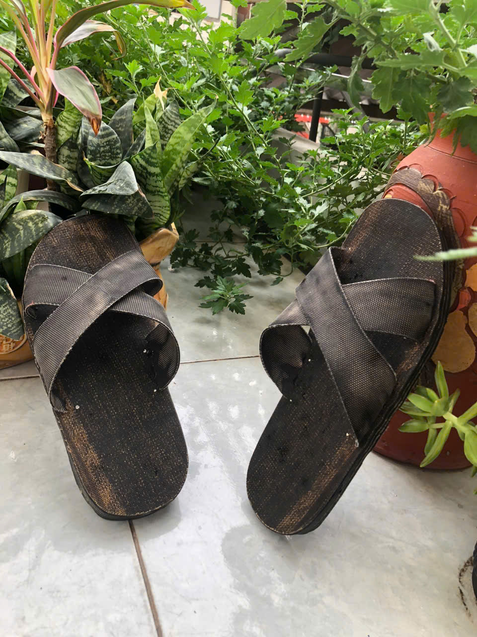 Ho Chi Minh Rubber Sandals - Handmade in Vietnam - Fabric-Lined Tire Sole - Legendary War-Era Heritage Gift