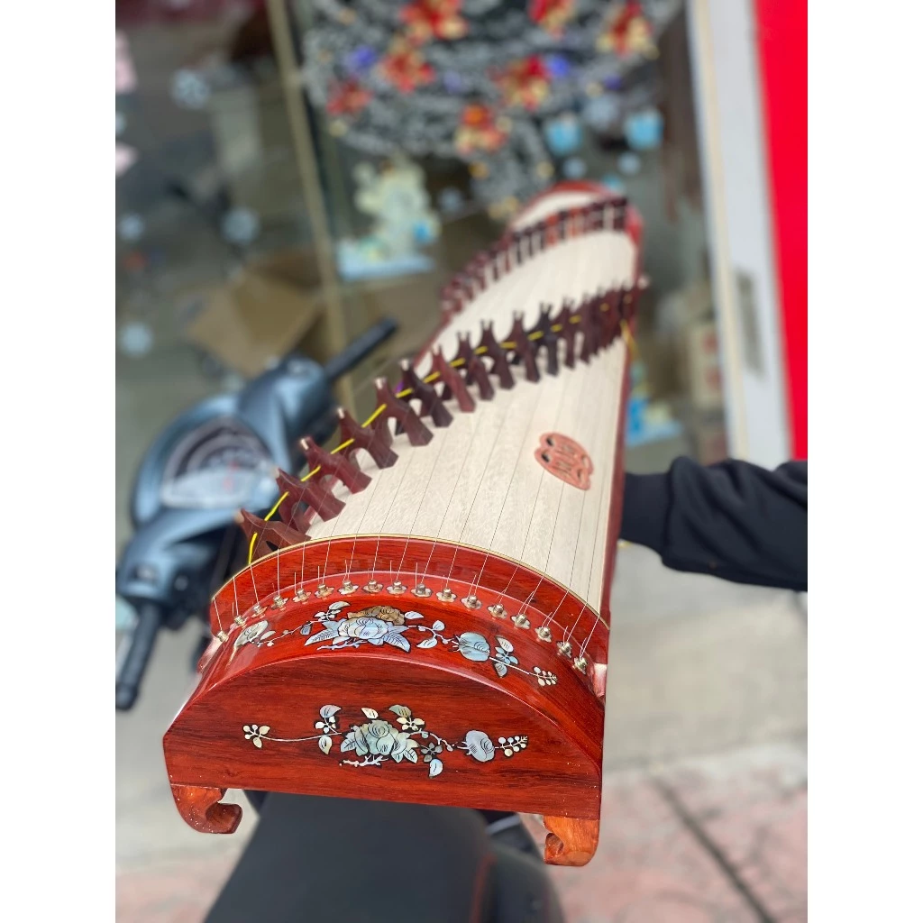 Dan Tranh (Vietnamese Zither) – The Soul of Vietnamese Folk Music