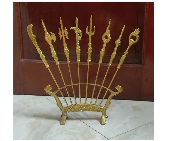 Traditional Bat Buu Brass Worship Set – Eight Sacred Weapons for Vietnamese Altar