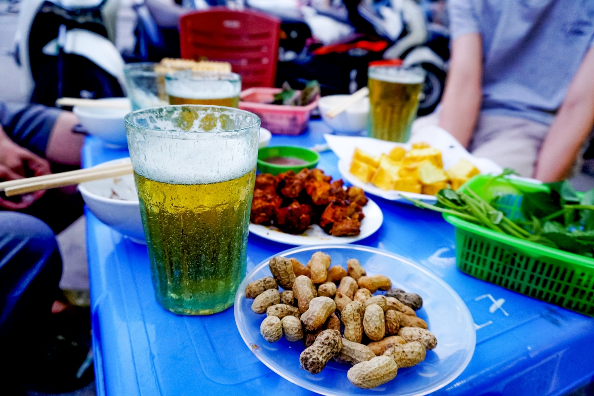 Set 02 pcs Of Glass Beer Mug, Hanoi Draft Beer Mug, Cultural Trait of Hanoian