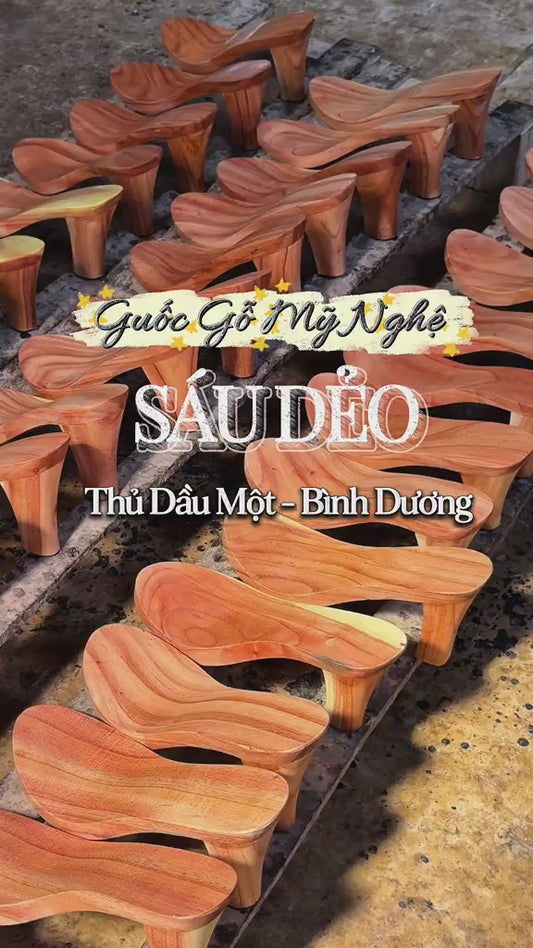 Traditional Vietnamese Wooden Clogs or Sole sisters (Guoc Moc) Sandal For Ao Dai