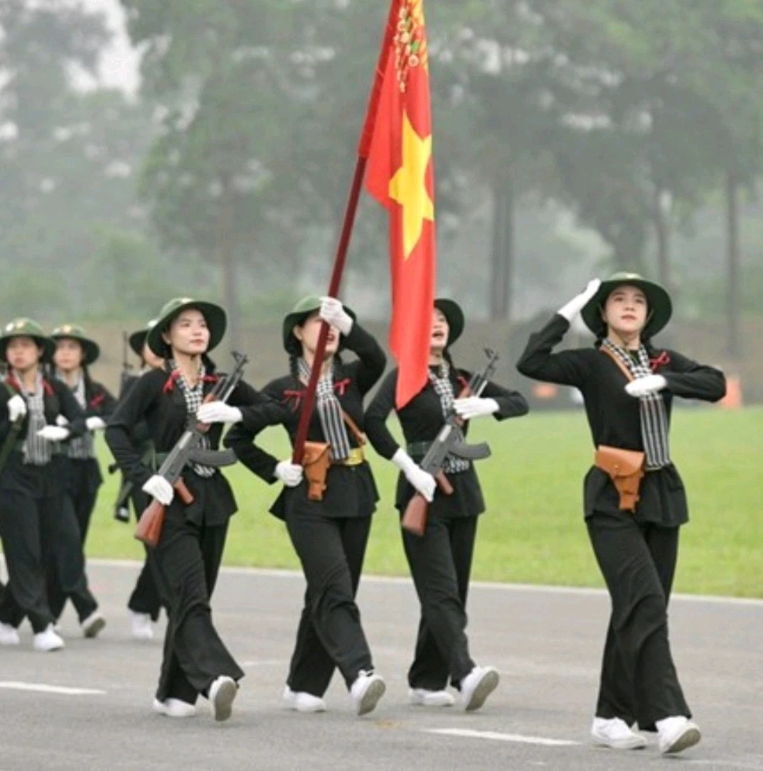 The Breath of Iron, Stone, and Blood: The Legend of the Southern Vietnamese Khan Ran Scarf