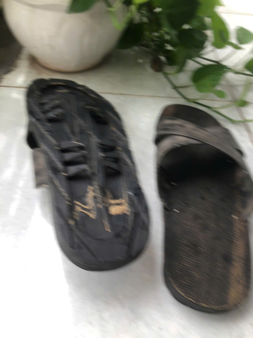 Ho Chi Minh Rubber Sandals - Handmade in Vietnam - Fabric-Lined Tire Sole - Legendary War-Era Heritage Gift